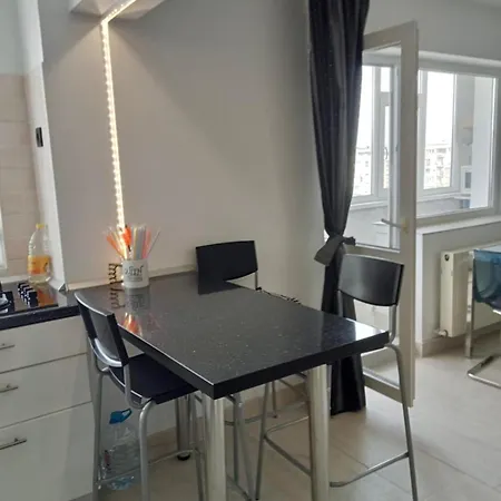 Grand Unirii Apartment, Old Center, 88 Sqm, Quiet View, One Minute Away Parking Space * Bucarest